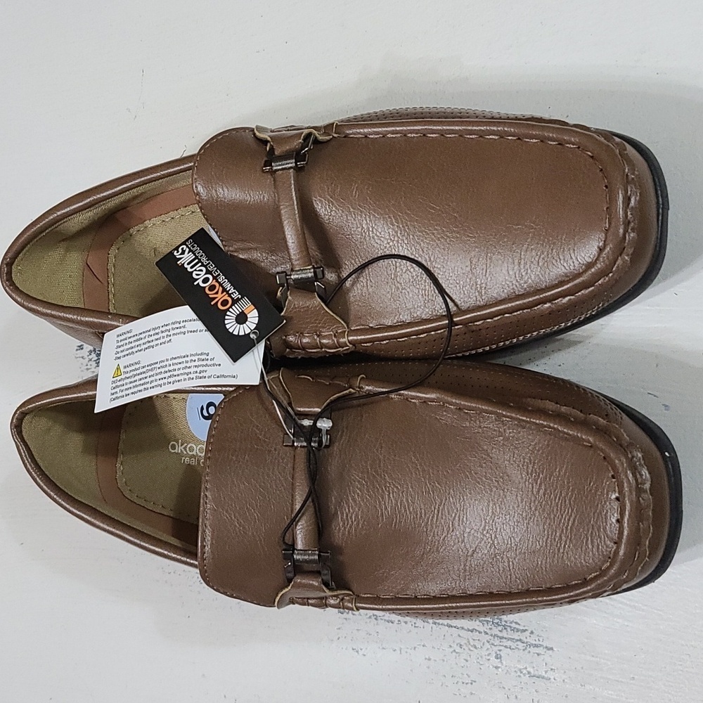 NWT Akademiks Mens‎ Loafers Driving Shoes Brown Faux Leather Slip-on Shoes Sz 9
